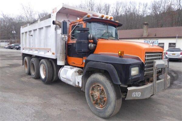 1998 MACK RD688S DUMP TRUCK FOR SALE