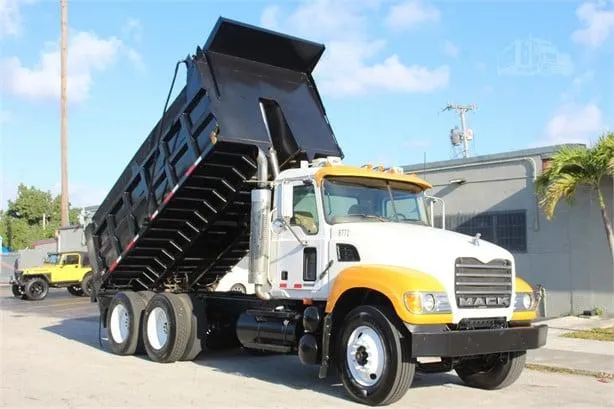 2007 MACK GRANITE CV713 DUMP TRUCK - Image 5