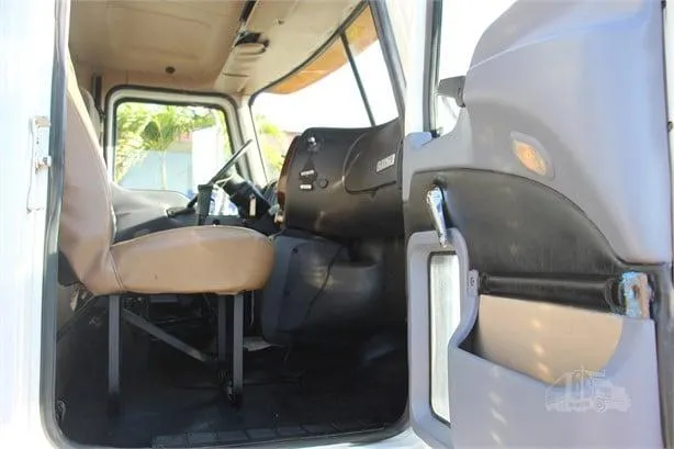 2007 MACK GRANITE CV713 DUMP TRUCK - Image 10