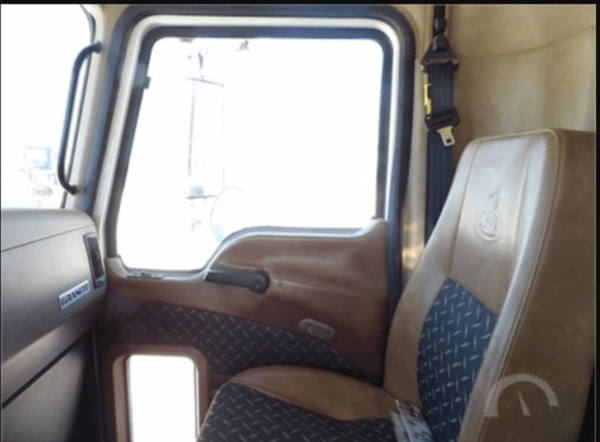 2018 GRANITE DUMP TRUCK - Image 11