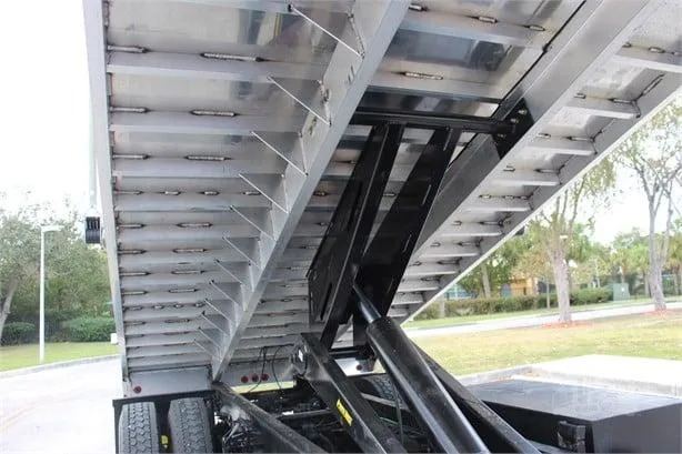 2013 KENWORTH T370 DUMP TRUCK FOR SALE - Image 4