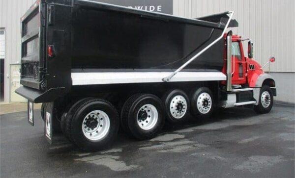 2016 MACK GRANITE GU713 DUMP TRUCK