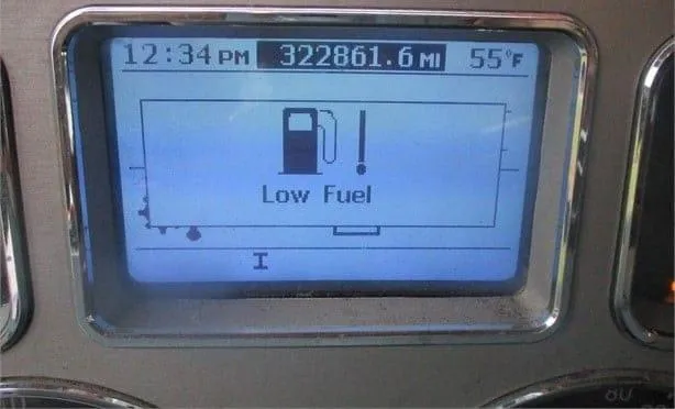 2016 MACK GRANITE GU713 DUMP TRUCK FOR SALE - Image 13