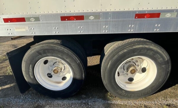 2015 UTILITY 53 4000D-X COMPOSITE FOR SALE - Image 5