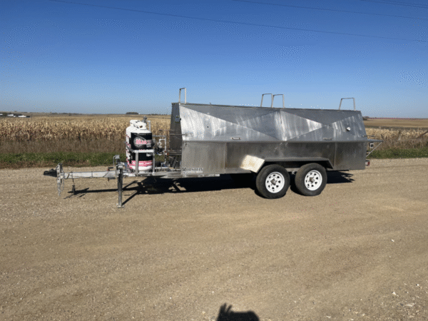 Model 1240CSS Towable Charcoal Grill – Stainless - Image 5