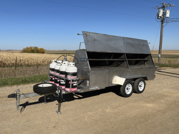 Model 1240CSS Towable Charcoal Grill – Stainless - Image 11