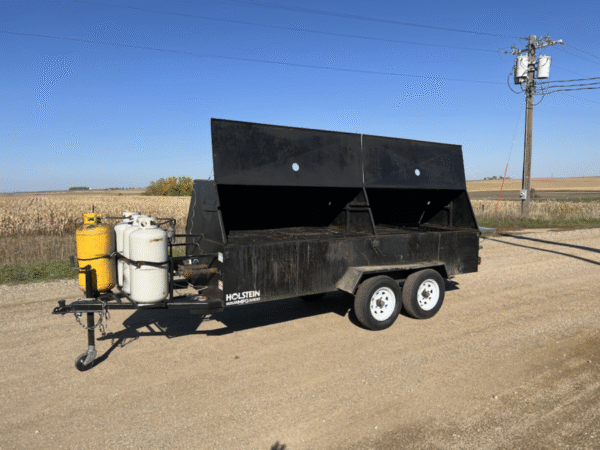 Model 1240C Towable Charcoal Grill