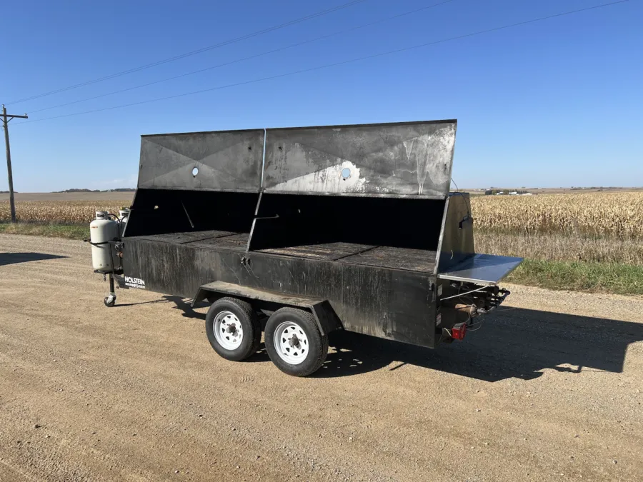 Model 1240G Towable Gas Grill - Image 4