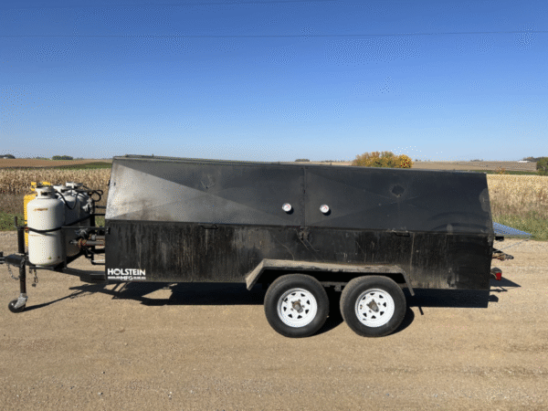 Model 1240C Towable Charcoal Grill - Image 5