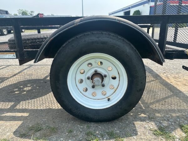 2015 Carry-On 5 x 8 Landscape Utility Trailer – Mesh Floor - Image 6