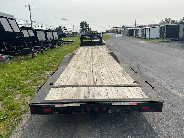 2020 Iron Bull 8.5X34 Gooseneck Car Hauler - Image 3