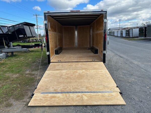 Homesteader 8.5 x 18 V-Nose Enclosed Car Hauler – Ramp Door - Image 3