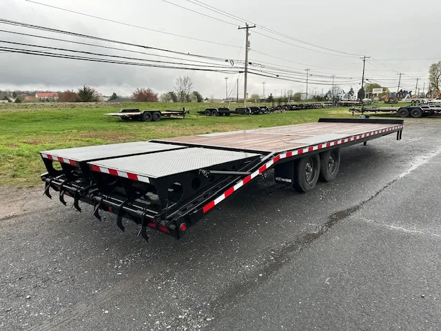 BWise 8 x 28 Deckover Equipment Trailer – Full Width Ramps - Image 4