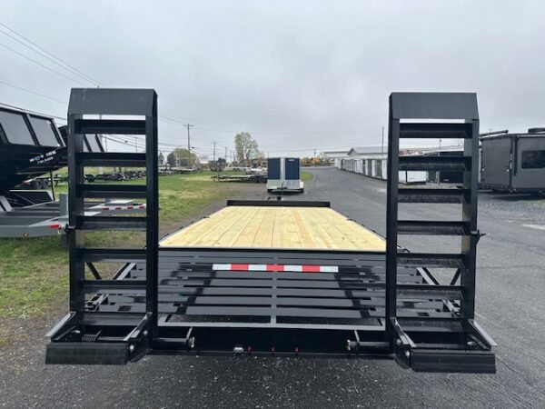 CAM Superline 8.5 x 22 Deckover Equipment Trailer – Ladder Ramps - Image 3