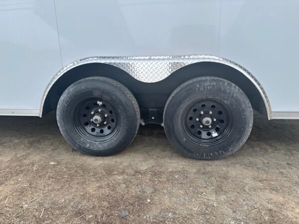 Formula 8.5 x 24 Aluminum Enclosed Car Hauler – V Nose - Image 8