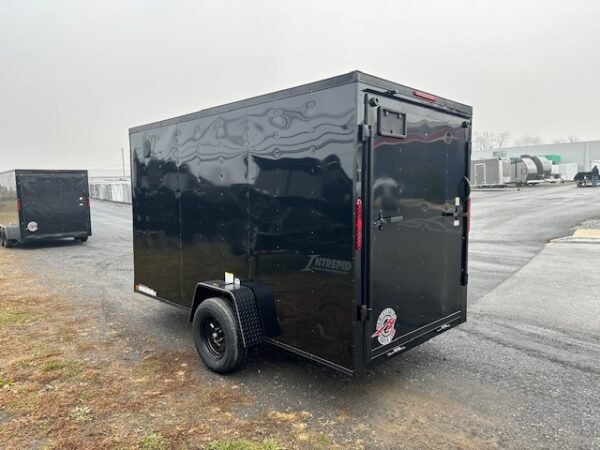 Homesteader 6 x 12 V-Nose Enclosed Trailer – Black Trim - Image 7