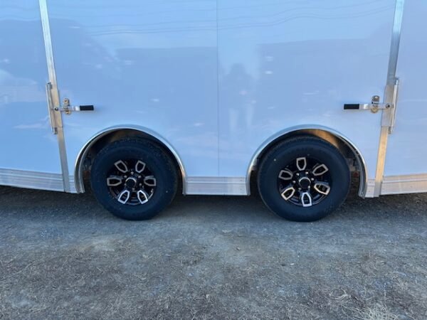 Nitro 8.5 x 24 Enclosed Aluminum Car Trailer - Image 9