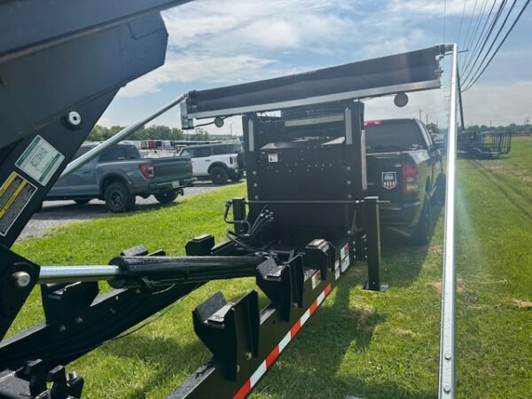 Swaploader 7 x 14 Hook Lift Dump Trailer – 4′ Solid Steel Sides - Image 8
