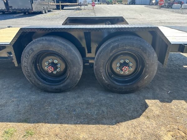 CAM Superline 7 x 20 8 Ton Equipment Trailer – Split-Tilt - Image 6