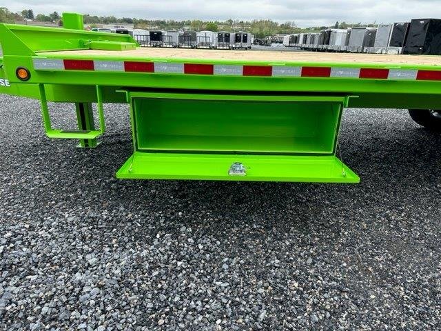 BWise 8 x 24 Deckover Equipment Trailer – Power Tilt Deck - Image 6