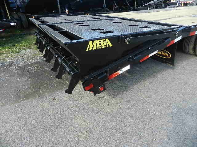 Big Tex 8.5 x 30 Heavy Duty Deckover Equipment Trailer – Mega Ramps - Image 10