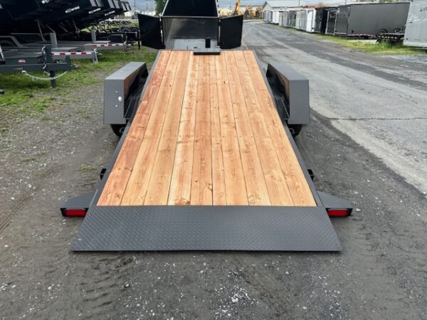 BWise 7 x 20 Low Profile Split-Tilt Equipment Trailer - Image 3