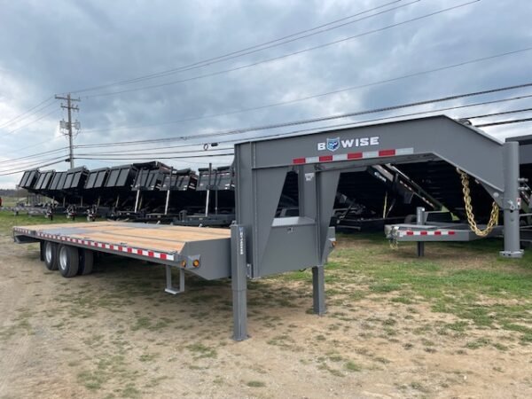 BWise 8 x 30 Gooseneck Deckover Equipment Trailer – Hydraulic Tail - Image 4