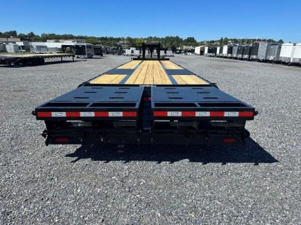 CAM Superline 8 x 35 Deckover Gooseneck Equipment Trailer - Image 3