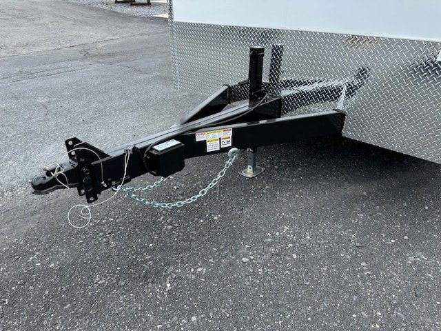 Car Mate 8.5 x 24 Enclosed Car Hauler – 7′ Interior Height - Image 8