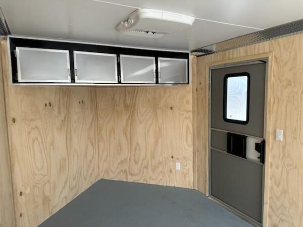 Car Mate 8.5 x 20 Custom Enclosed V-Nose Cargo Trailer - Image 9