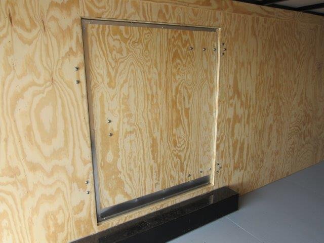 Car Mate 8.5 x 24 V-Nose Enclosed Car Trailer – Get Out Door - Image 10