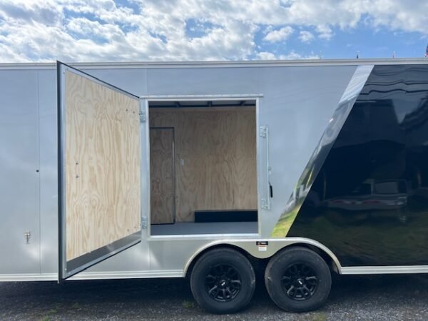 Car Mate Avalanche 8.5 x 20 Enclosed Car Trailer - Image 8