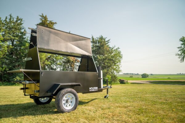 Model 7240CSS Towable Charcoal Grill – Stainless - Image 2