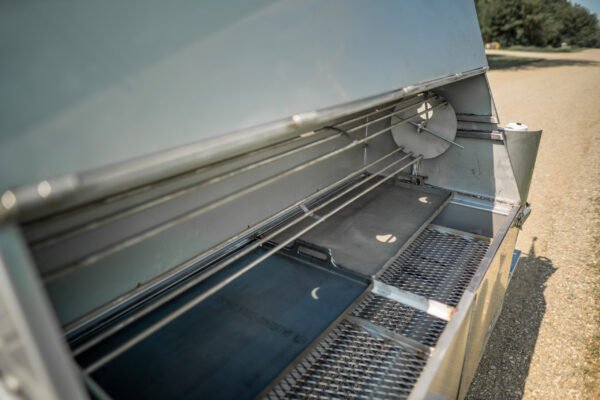 Model 7260GSS Towable Gas Grill – Stainless - Image 11