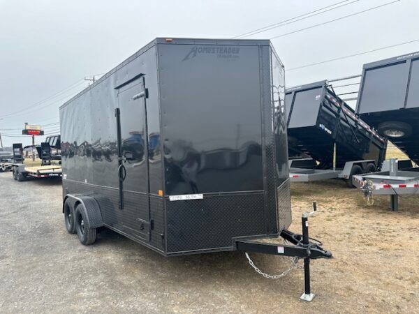 Homesteader 7 x 16 V-Nose Enclosed Cargo Trailer – Black Trim OHV