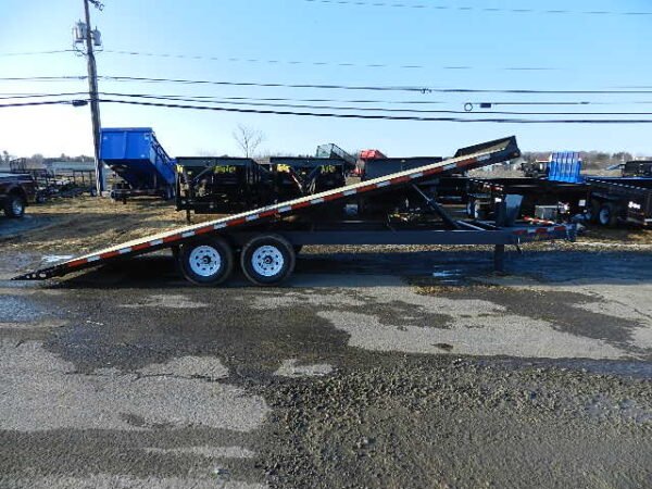 BWise 8 x 22 Deckover Equipment Trailer – Power Tilt